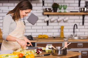 Un timp de gătit confortabil creat de un mediu organizat